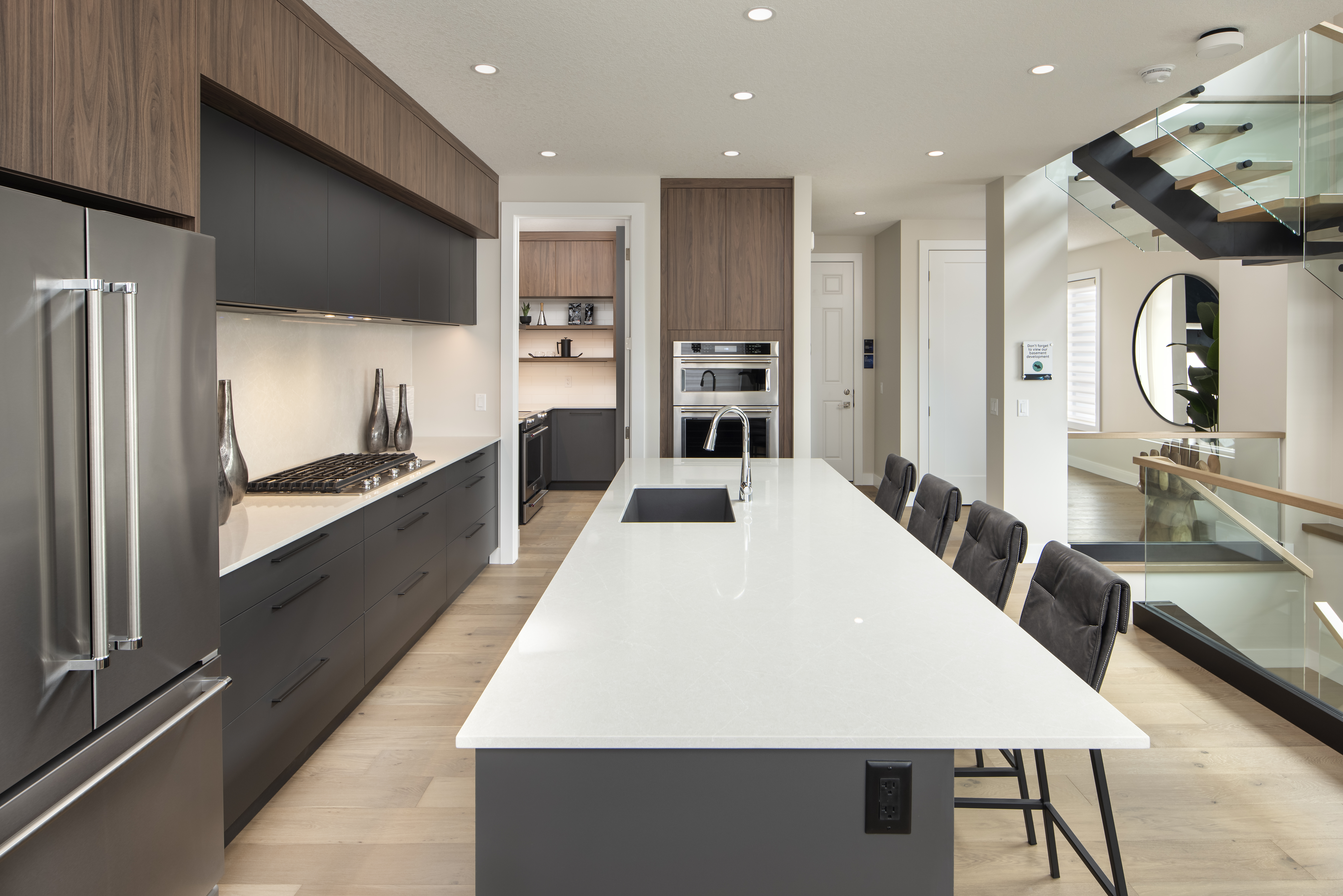 Kitchen 2FULL Rundle